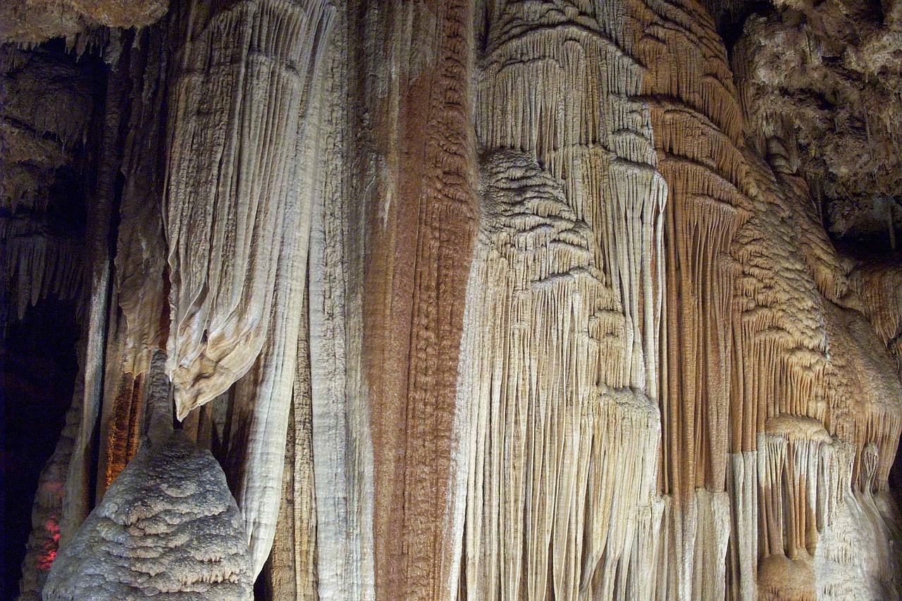 Meramec Caverns